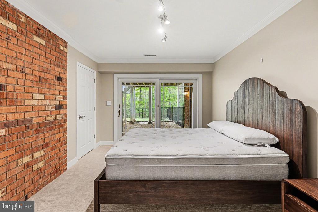 7 RIVER BLUFFS DR, FREDERICKSBURG, Virginia 22407, 4 Bedrooms Bedrooms, ,2 BathroomsBathrooms,Residential,7 RIVER BLUFFS DR,VASP2040956 MLS # VASP2040956