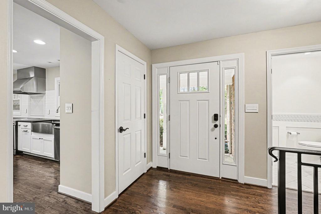 7 RIVER BLUFFS DR, FREDERICKSBURG, Virginia 22407, 4 Bedrooms Bedrooms, ,2 BathroomsBathrooms,Residential,7 RIVER BLUFFS DR,VASP2040956 MLS # VASP2040956