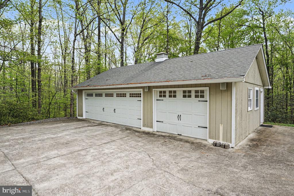 7 RIVER BLUFFS DR, FREDERICKSBURG, Virginia 22407, 4 Bedrooms Bedrooms, ,2 BathroomsBathrooms,Residential,7 RIVER BLUFFS DR,VASP2040956 MLS # VASP2040956