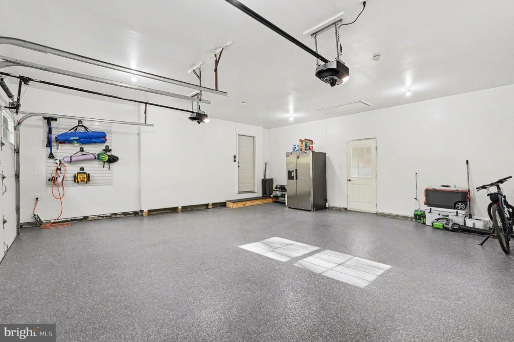 7 RIVER BLUFFS DR, FREDERICKSBURG, Virginia 22407, 4 Bedrooms Bedrooms, ,2 BathroomsBathrooms,Residential,7 RIVER BLUFFS DR,VASP2040956 MLS # VASP2040956