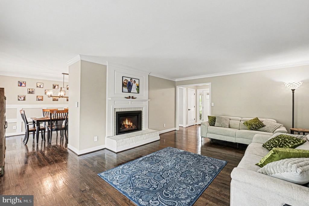 7 RIVER BLUFFS DR, FREDERICKSBURG, Virginia 22407, 4 Bedrooms Bedrooms, ,2 BathroomsBathrooms,Residential,7 RIVER BLUFFS DR,VASP2040956 MLS # VASP2040956