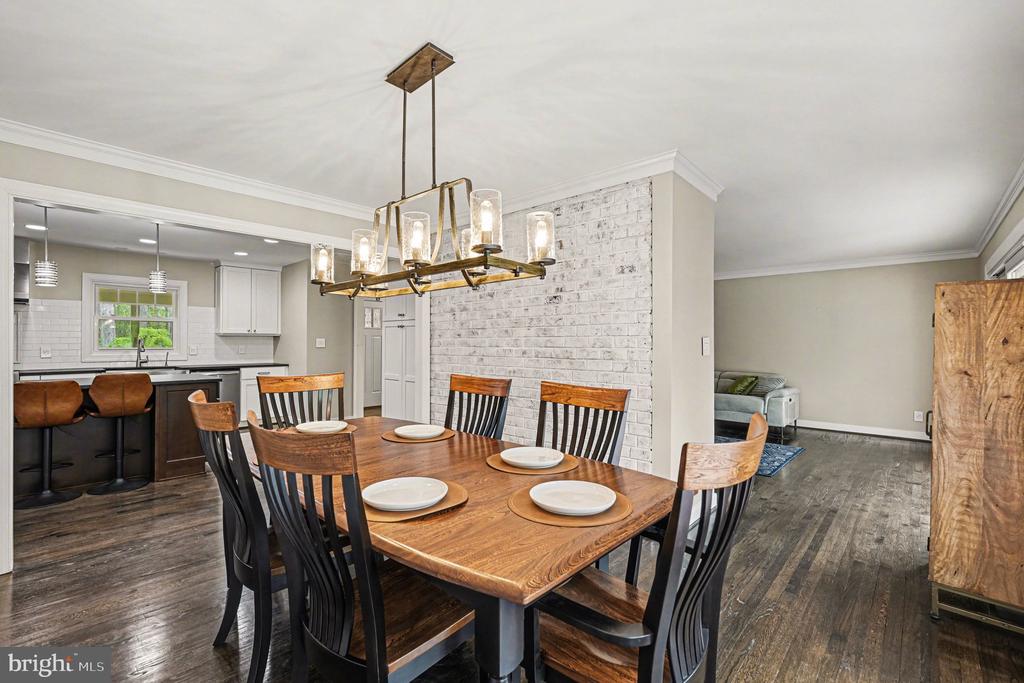 7 RIVER BLUFFS DR, FREDERICKSBURG, Virginia 22407, 4 Bedrooms Bedrooms, ,2 BathroomsBathrooms,Residential,7 RIVER BLUFFS DR,VASP2040956 MLS # VASP2040956