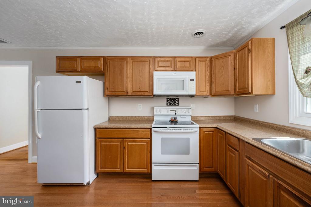 120 MCLAWS ST E, FREDERICKSBURG, Virginia 22408, 2 Bedrooms Bedrooms, ,1 BathroomBathrooms,Residential,120 MCLAWS ST E,VASP2040930 MLS # VASP2040930