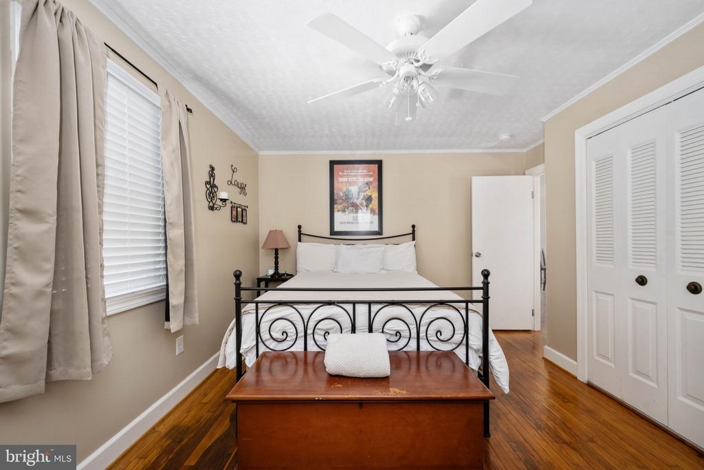 120 MCLAWS ST E, FREDERICKSBURG, Virginia 22408, 2 Bedrooms Bedrooms, ,1 BathroomBathrooms,Residential,120 MCLAWS ST E,VASP2040930 MLS # VASP2040930