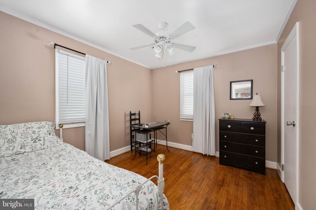 120 MCLAWS ST E, FREDERICKSBURG, Virginia 22408, 2 Bedrooms Bedrooms, ,1 BathroomBathrooms,Residential,120 MCLAWS ST E,VASP2040930 MLS # VASP2040930