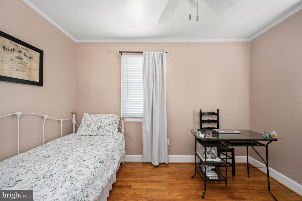 120 MCLAWS ST E, FREDERICKSBURG, Virginia 22408, 2 Bedrooms Bedrooms, ,1 BathroomBathrooms,Residential,120 MCLAWS ST E,VASP2040930 MLS # VASP2040930