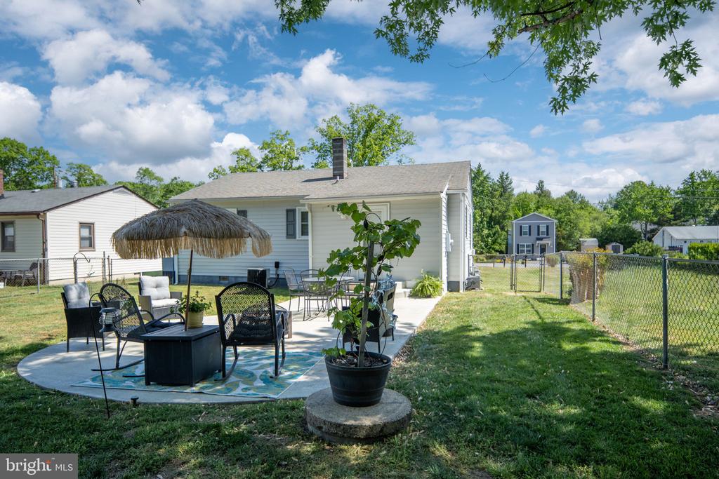 120 MCLAWS ST E, FREDERICKSBURG, Virginia 22408, 2 Bedrooms Bedrooms, ,1 BathroomBathrooms,Residential,120 MCLAWS ST E,VASP2040930 MLS # VASP2040930