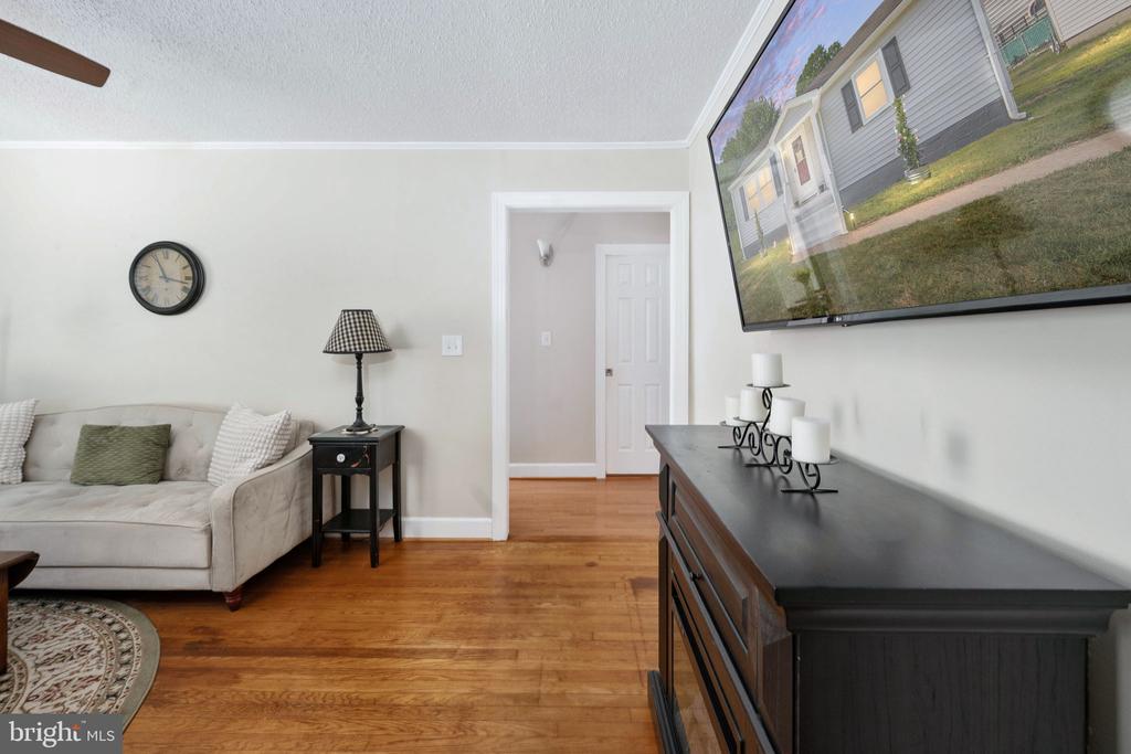 120 MCLAWS ST E, FREDERICKSBURG, Virginia 22408, 2 Bedrooms Bedrooms, ,1 BathroomBathrooms,Residential,120 MCLAWS ST E,VASP2040930 MLS # VASP2040930