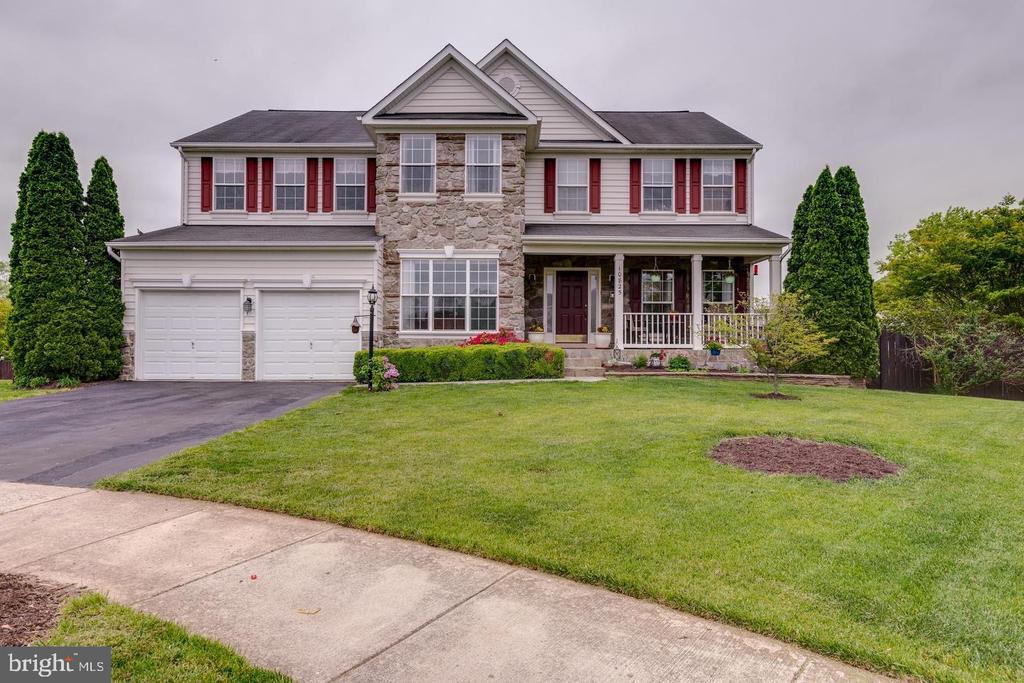 10825 LORD CHANCELLOR LN, BEALETON, Virginia 22712, 5 Bedrooms Bedrooms, ,2 BathroomsBathrooms,Residential,10825 LORD CHANCELLOR LN,VAFQ2021560 MLS # VAFQ2021560