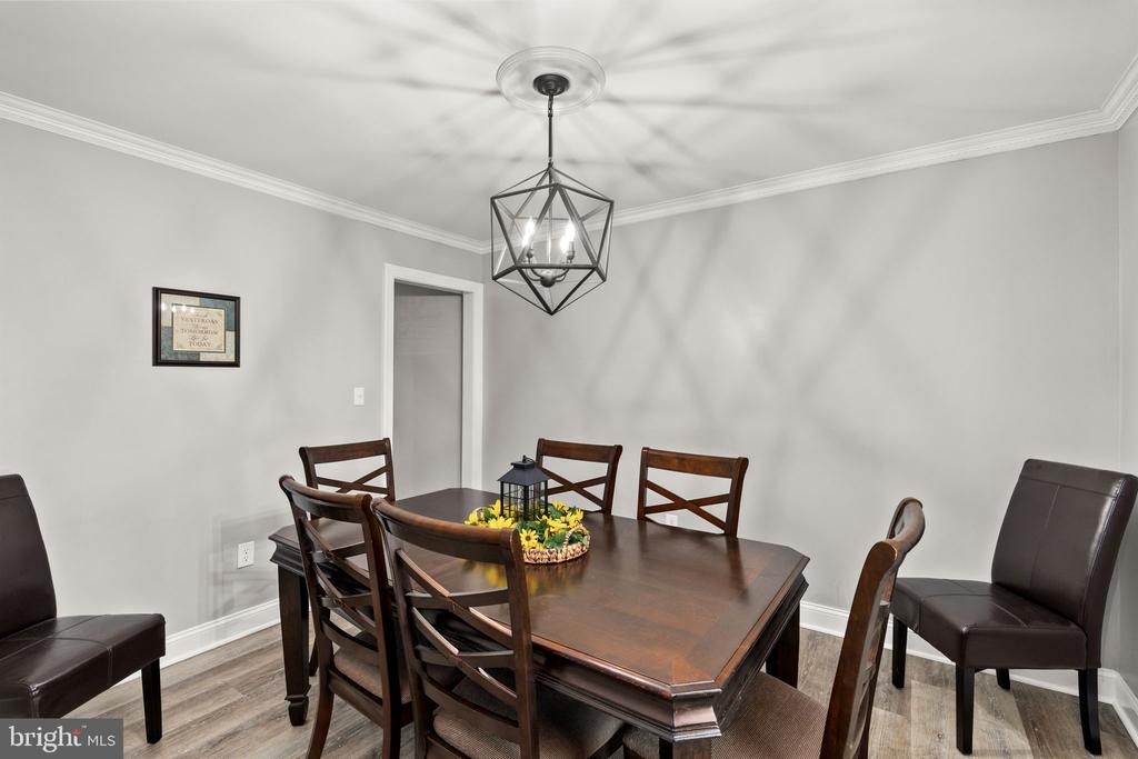 5313 LEAVELLS CROSSING DR, FREDERICKSBURG, Virginia 22407, 4 Bedrooms Bedrooms, ,2 BathroomsBathrooms,Residential,5313 LEAVELLS CROSSING DR,VASP2041098 MLS # VASP2041098