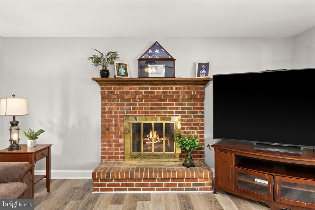 5313 LEAVELLS CROSSING DR, FREDERICKSBURG, Virginia 22407, 4 Bedrooms Bedrooms, ,2 BathroomsBathrooms,Residential,5313 LEAVELLS CROSSING DR,VASP2041098 MLS # VASP2041098