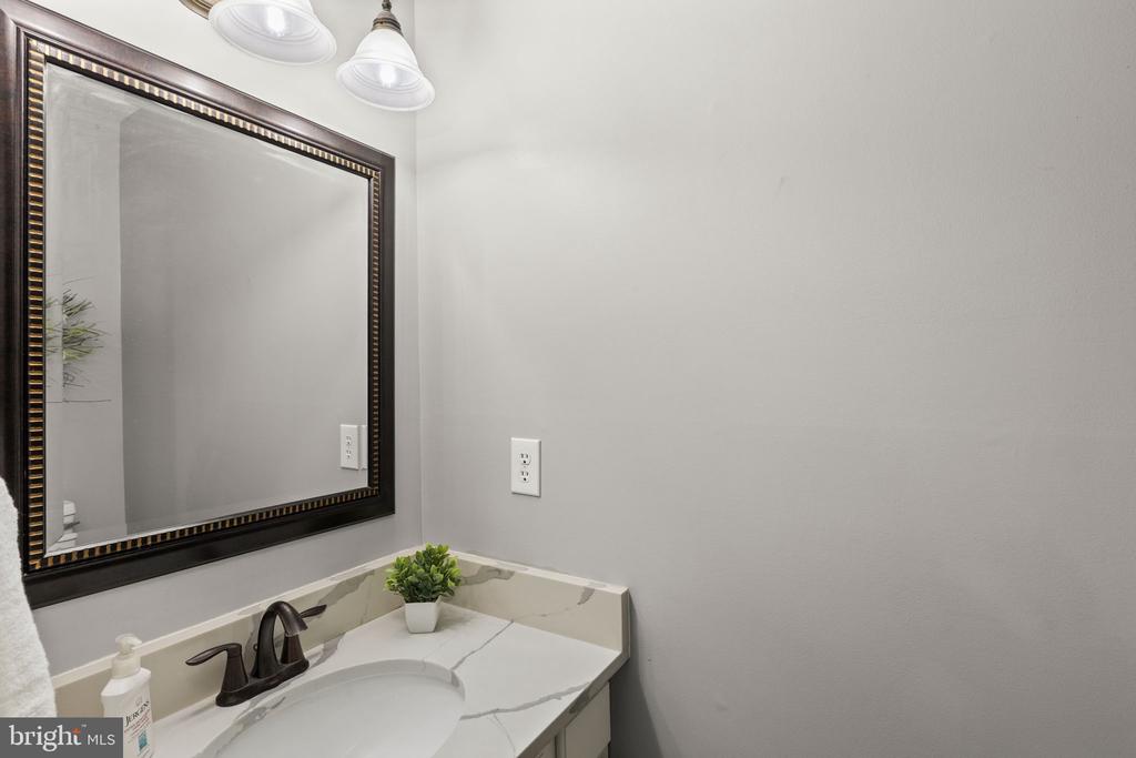 5313 LEAVELLS CROSSING DR, FREDERICKSBURG, Virginia 22407, 4 Bedrooms Bedrooms, ,2 BathroomsBathrooms,Residential,5313 LEAVELLS CROSSING DR,VASP2041098 MLS # VASP2041098