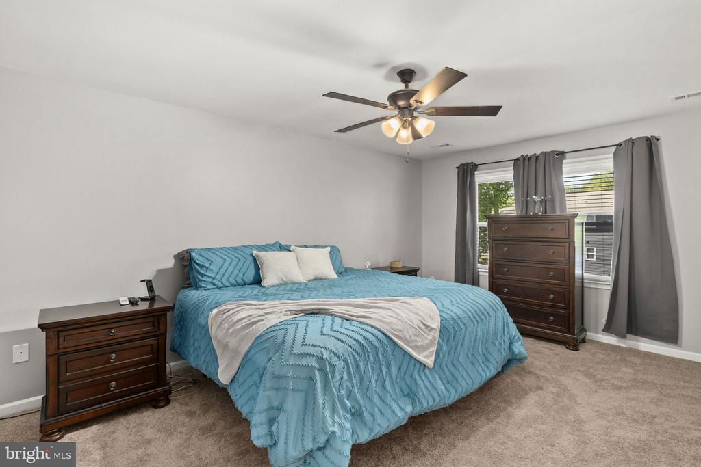 5313 LEAVELLS CROSSING DR, FREDERICKSBURG, Virginia 22407, 4 Bedrooms Bedrooms, ,2 BathroomsBathrooms,Residential,5313 LEAVELLS CROSSING DR,VASP2041098 MLS # VASP2041098