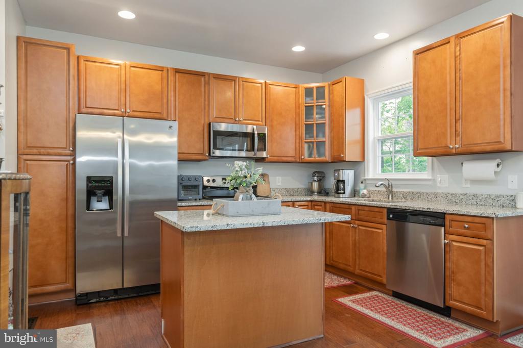 2913 LAKEVIEW PKWY, LOCUST GROVE, Virginia 22508, 4 Bedrooms Bedrooms, ,2 BathroomsBathrooms,Residential,2913 LAKEVIEW PKWY,VAOR2013832 MLS # VAOR2013832