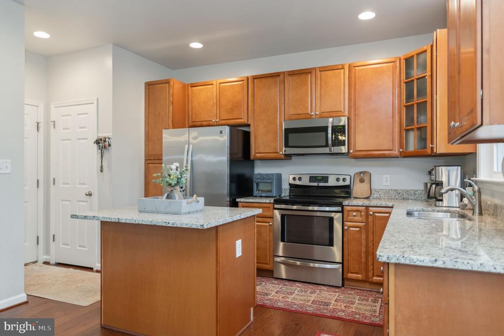 2913 LAKEVIEW PKWY, LOCUST GROVE, Virginia 22508, 4 Bedrooms Bedrooms, ,2 BathroomsBathrooms,Residential,2913 LAKEVIEW PKWY,VAOR2013832 MLS # VAOR2013832