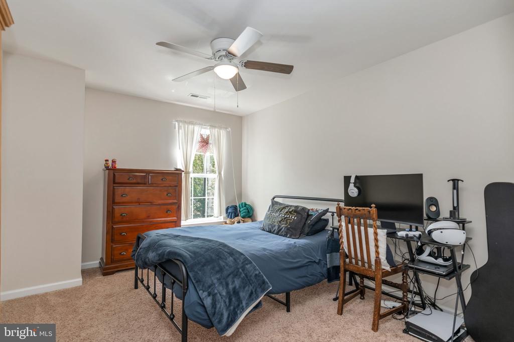 2913 LAKEVIEW PKWY, LOCUST GROVE, Virginia 22508, 4 Bedrooms Bedrooms, ,2 BathroomsBathrooms,Residential,2913 LAKEVIEW PKWY,VAOR2013832 MLS # VAOR2013832