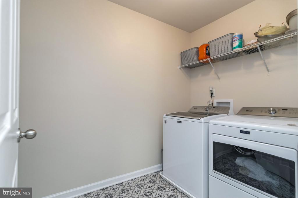 2913 LAKEVIEW PKWY, LOCUST GROVE, Virginia 22508, 4 Bedrooms Bedrooms, ,2 BathroomsBathrooms,Residential,2913 LAKEVIEW PKWY,VAOR2013832 MLS # VAOR2013832