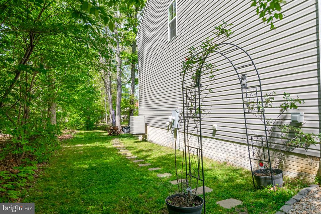 2913 LAKEVIEW PKWY, LOCUST GROVE, Virginia 22508, 4 Bedrooms Bedrooms, ,2 BathroomsBathrooms,Residential,2913 LAKEVIEW PKWY,VAOR2013832 MLS # VAOR2013832