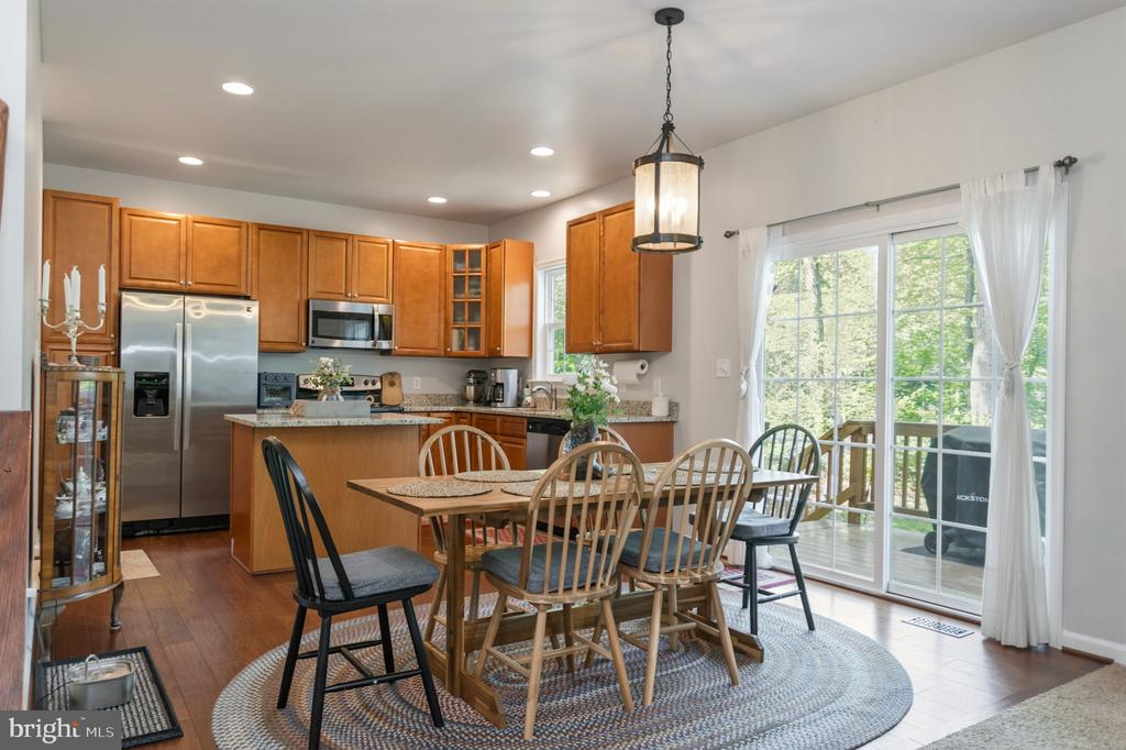 2913 LAKEVIEW PKWY, LOCUST GROVE, Virginia 22508, 4 Bedrooms Bedrooms, ,2 BathroomsBathrooms,Residential,2913 LAKEVIEW PKWY,VAOR2013832 MLS # VAOR2013832