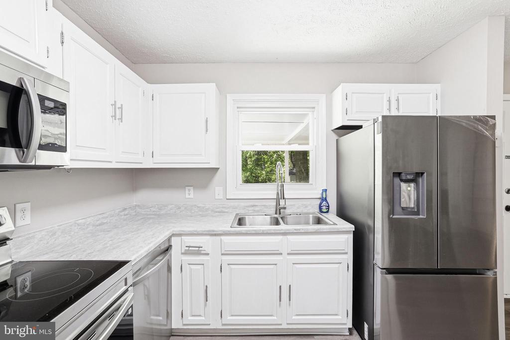 107 SUNSET CT, LOCUST GROVE, Virginia 22508, 3 Bedrooms Bedrooms, ,2 BathroomsBathrooms,Residential,107 SUNSET CT,VAOR2013912 MLS # VAOR2013912