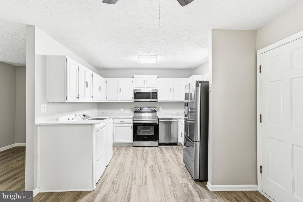 107 SUNSET CT, LOCUST GROVE, Virginia 22508, 3 Bedrooms Bedrooms, ,2 BathroomsBathrooms,Residential,107 SUNSET CT,VAOR2013912 MLS # VAOR2013912