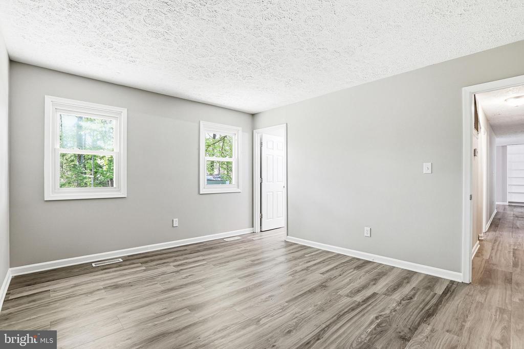 107 SUNSET CT, LOCUST GROVE, Virginia 22508, 3 Bedrooms Bedrooms, ,2 BathroomsBathrooms,Residential,107 SUNSET CT,VAOR2013912 MLS # VAOR2013912