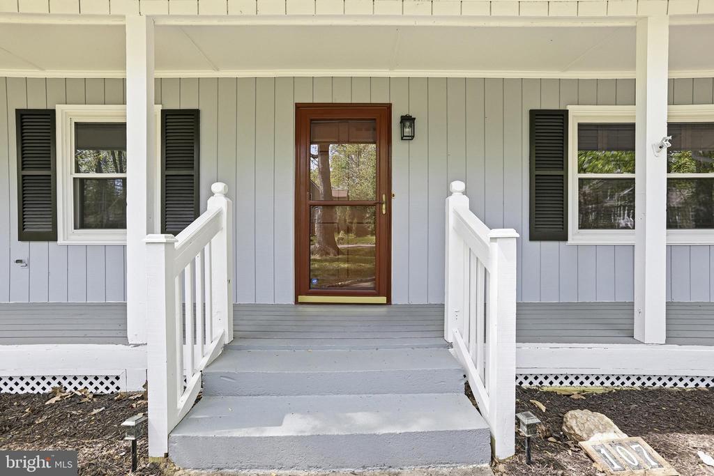 107 SUNSET CT, LOCUST GROVE, Virginia 22508, 3 Bedrooms Bedrooms, ,2 BathroomsBathrooms,Residential,107 SUNSET CT,VAOR2013912 MLS # VAOR2013912