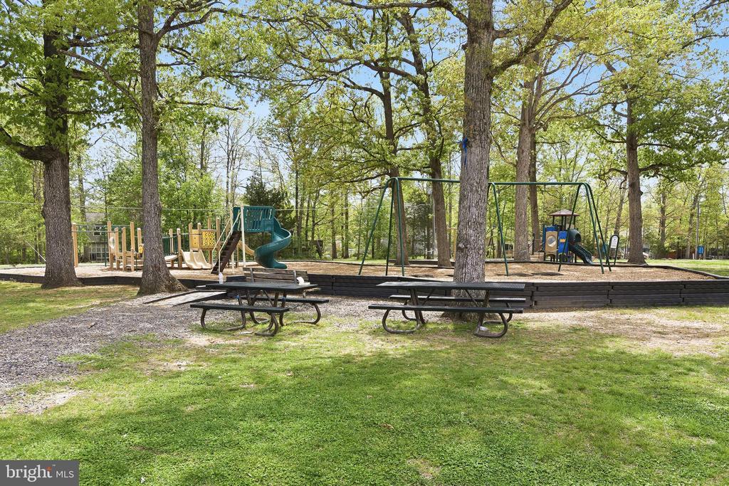 107 SUNSET CT, LOCUST GROVE, Virginia 22508, 3 Bedrooms Bedrooms, ,2 BathroomsBathrooms,Residential,107 SUNSET CT,VAOR2013912 MLS # VAOR2013912