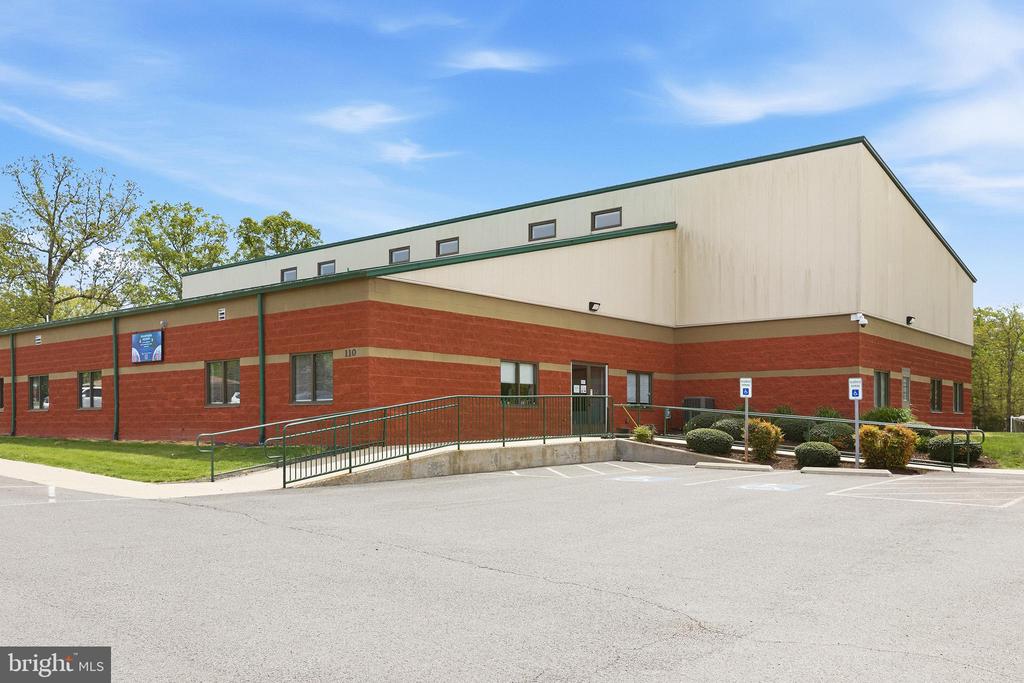 107 SUNSET CT, LOCUST GROVE, Virginia 22508, 3 Bedrooms Bedrooms, ,2 BathroomsBathrooms,Residential,107 SUNSET CT,VAOR2013912 MLS # VAOR2013912