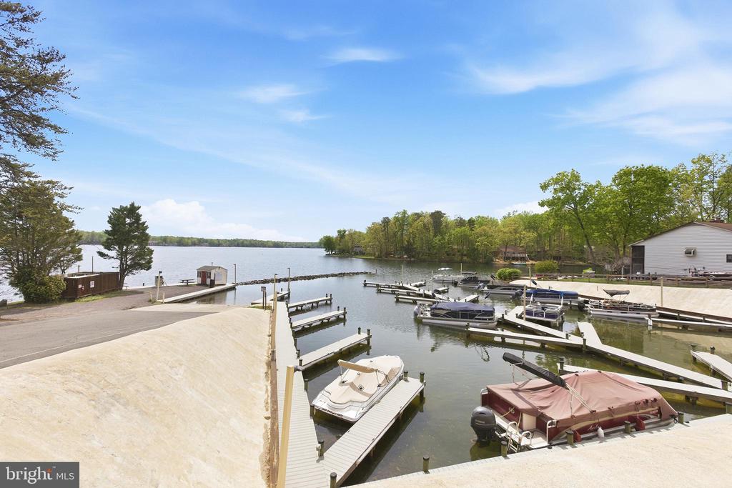 107 SUNSET CT, LOCUST GROVE, Virginia 22508, 3 Bedrooms Bedrooms, ,2 BathroomsBathrooms,Residential,107 SUNSET CT,VAOR2013912 MLS # VAOR2013912