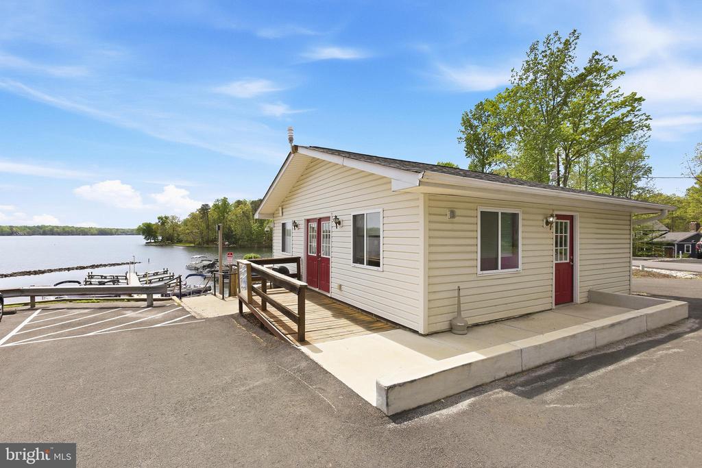 107 SUNSET CT, LOCUST GROVE, Virginia 22508, 3 Bedrooms Bedrooms, ,2 BathroomsBathrooms,Residential,107 SUNSET CT,VAOR2013912 MLS # VAOR2013912