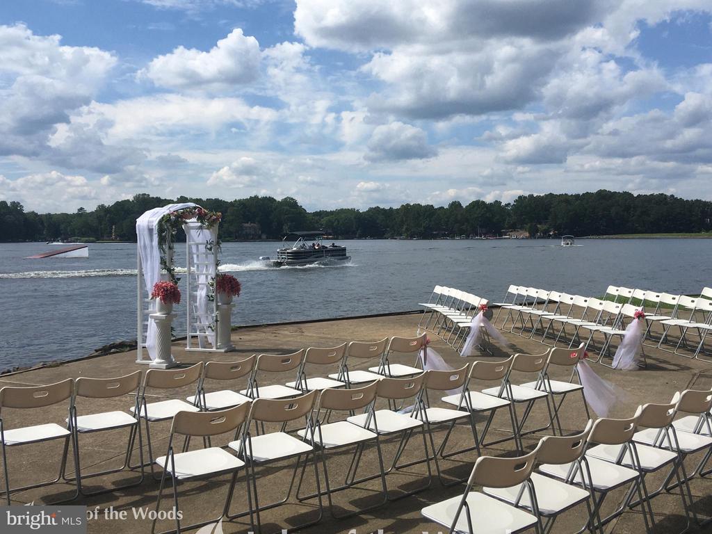 107 SUNSET CT, LOCUST GROVE, Virginia 22508, 3 Bedrooms Bedrooms, ,2 BathroomsBathrooms,Residential,107 SUNSET CT,VAOR2013912 MLS # VAOR2013912