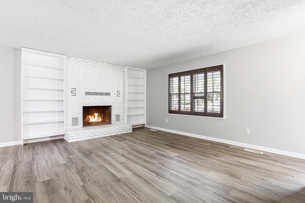 107 SUNSET CT, LOCUST GROVE, Virginia 22508, 3 Bedrooms Bedrooms, ,2 BathroomsBathrooms,Residential,107 SUNSET CT,VAOR2013912 MLS # VAOR2013912