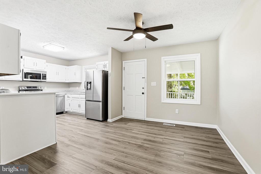 107 SUNSET CT, LOCUST GROVE, Virginia 22508, 3 Bedrooms Bedrooms, ,2 BathroomsBathrooms,Residential,107 SUNSET CT,VAOR2013912 MLS # VAOR2013912