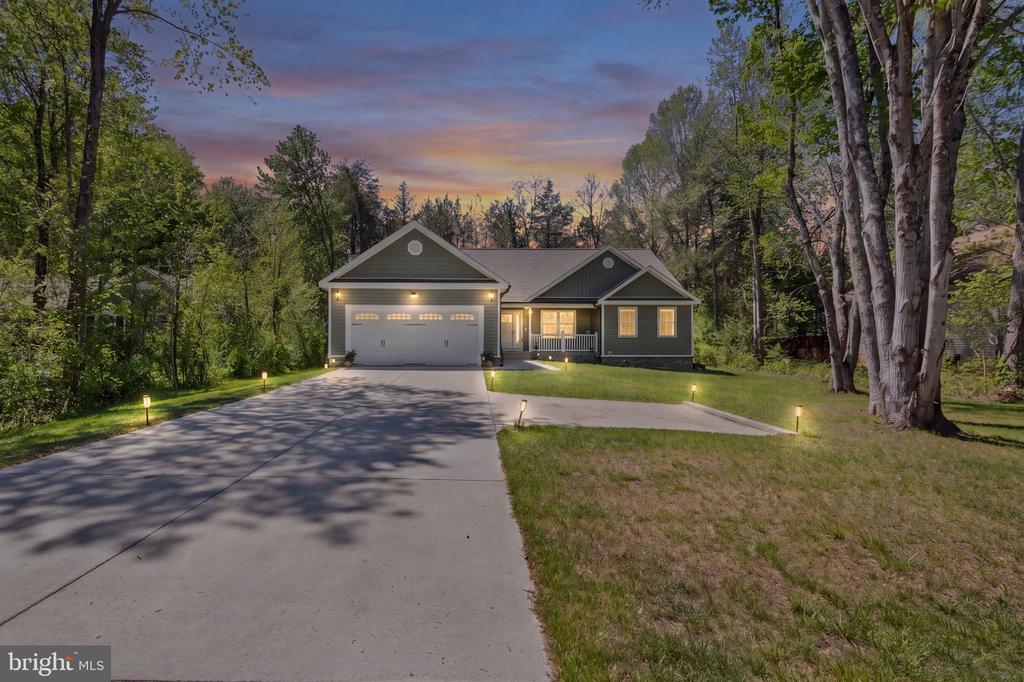 1906 LAKEVIEW PKWY, LOCUST GROVE, Virginia 22508, 3 Bedrooms Bedrooms, ,2 BathroomsBathrooms,Residential,1906 LAKEVIEW PKWY,VAOR2013918 MLS # VAOR2013918