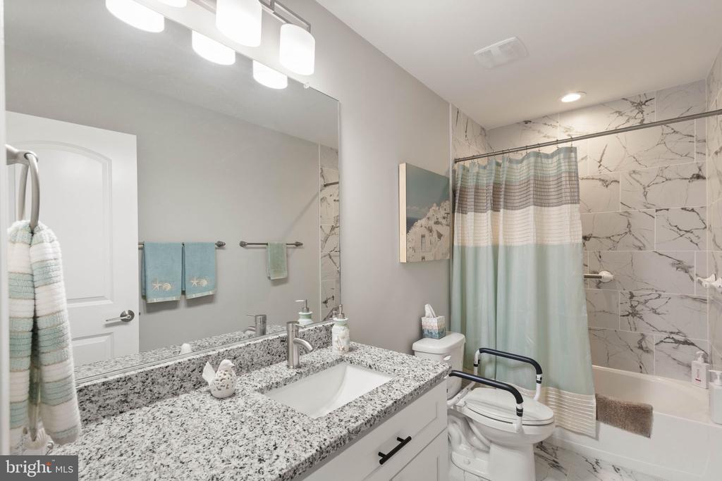 1906 LAKEVIEW PKWY, LOCUST GROVE, Virginia 22508, 3 Bedrooms Bedrooms, ,2 BathroomsBathrooms,Residential,1906 LAKEVIEW PKWY,VAOR2013918 MLS # VAOR2013918