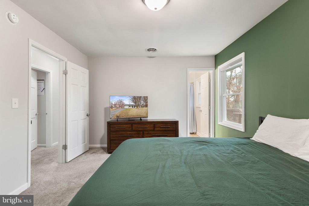 813 SHERWOOD LN, FREDERICKSBURG, Virginia 22407, 3 Bedrooms Bedrooms, ,2 BathroomsBathrooms,Residential,813 SHERWOOD LN,VASP2037652 MLS # VASP2037652