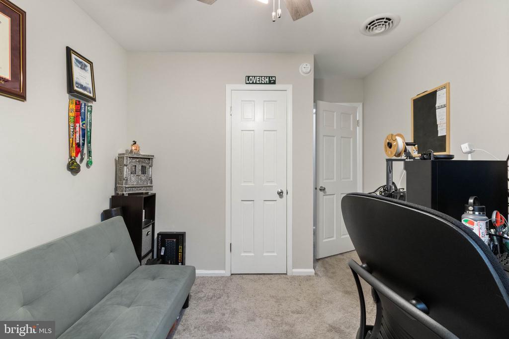 813 SHERWOOD LN, FREDERICKSBURG, Virginia 22407, 3 Bedrooms Bedrooms, ,2 BathroomsBathrooms,Residential,813 SHERWOOD LN,VASP2037652 MLS # VASP2037652