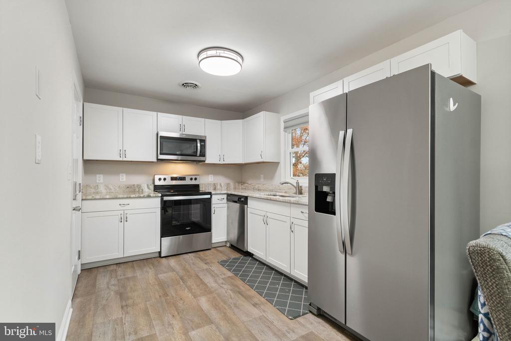 813 SHERWOOD LN, FREDERICKSBURG, Virginia 22407, 3 Bedrooms Bedrooms, ,2 BathroomsBathrooms,Residential,813 SHERWOOD LN,VASP2037652 MLS # VASP2037652