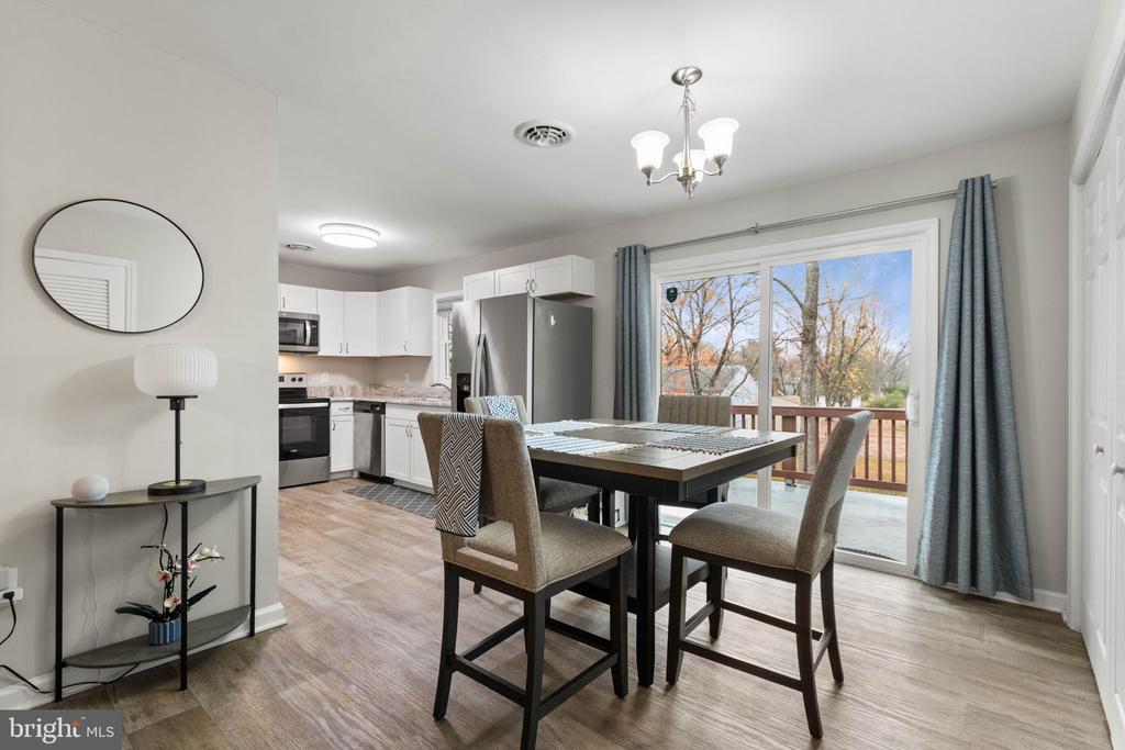 813 SHERWOOD LN, FREDERICKSBURG, Virginia 22407, 3 Bedrooms Bedrooms, ,2 BathroomsBathrooms,Residential,813 SHERWOOD LN,VASP2037652 MLS # VASP2037652