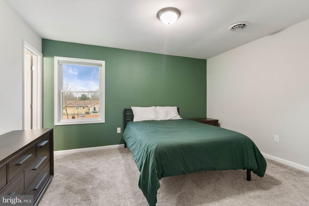 813 SHERWOOD LN, FREDERICKSBURG, Virginia 22407, 3 Bedrooms Bedrooms, ,2 BathroomsBathrooms,Residential,813 SHERWOOD LN,VASP2037652 MLS # VASP2037652