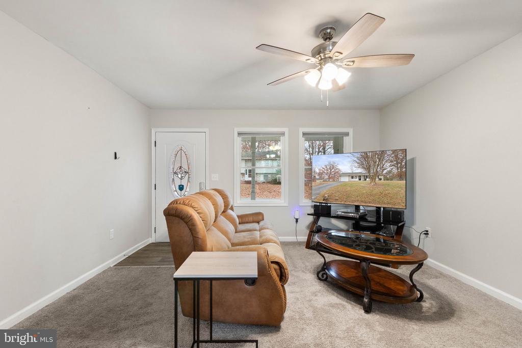 813 SHERWOOD LN, FREDERICKSBURG, Virginia 22407, 3 Bedrooms Bedrooms, ,2 BathroomsBathrooms,Residential,813 SHERWOOD LN,VASP2037652 MLS # VASP2037652