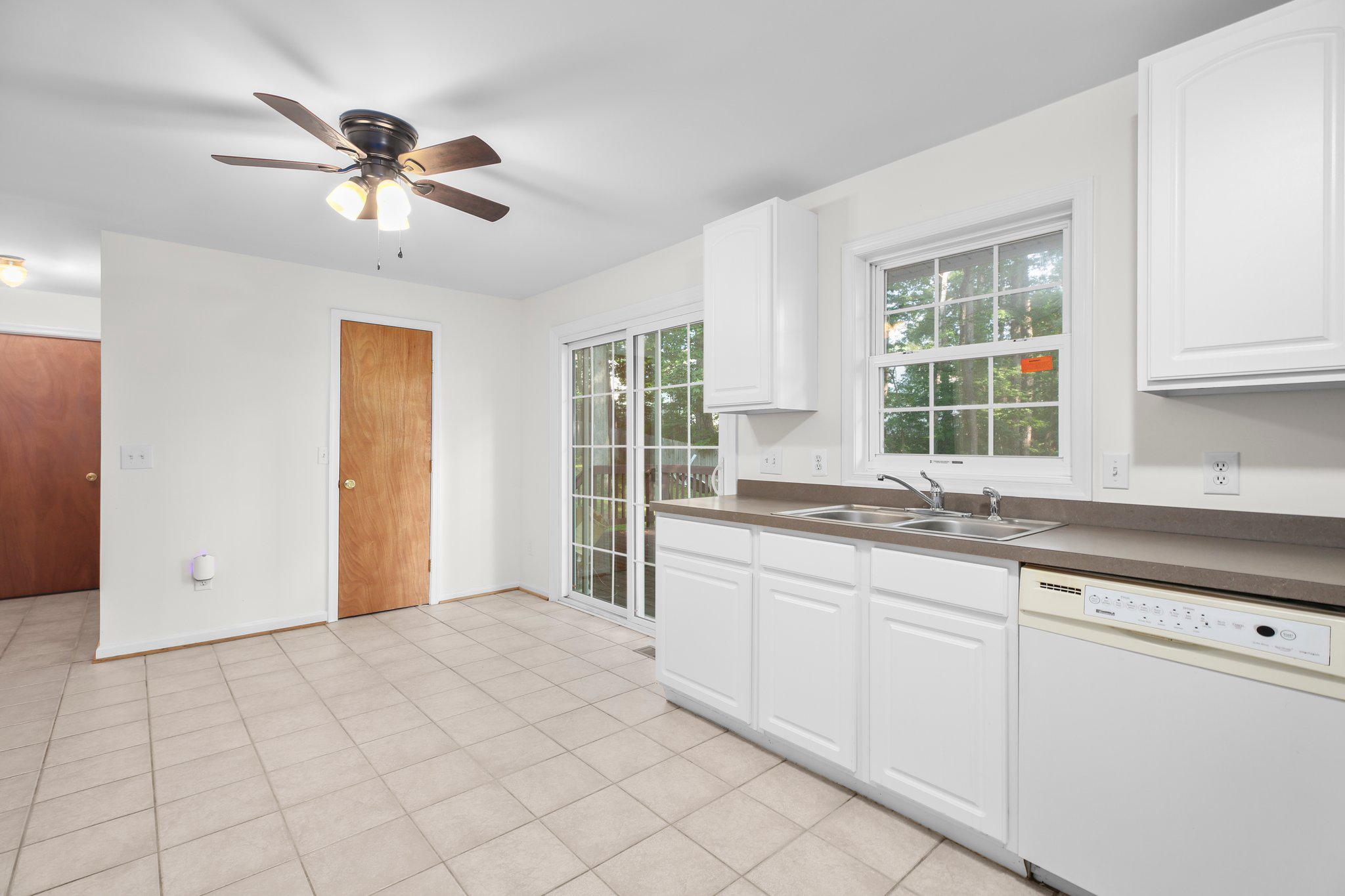 10934 DEERFIELD DR, FREDERICKSBURG, Virginia 22407, 3 Bedrooms Bedrooms, ,2 BathroomsBathrooms,Residential,10934 DEERFIELD DR,VASP2041004 MLS # VASP2041004