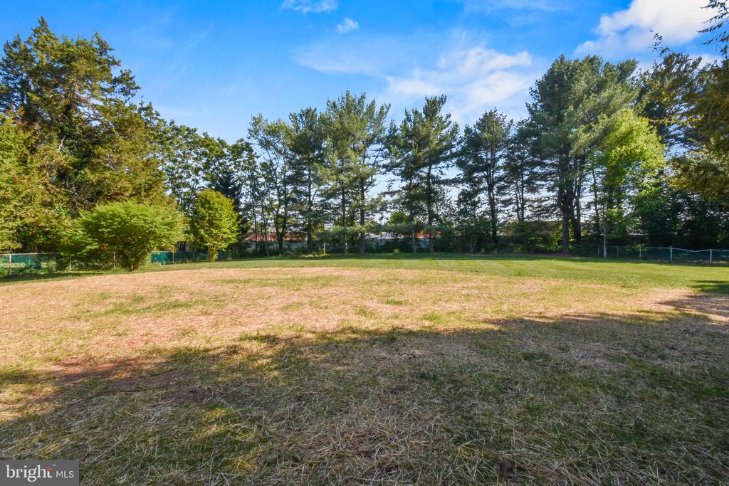 4014 BONNIE BRAE CT, FREDERICKSBURG, Virginia 22407, 3 Bedrooms Bedrooms, ,2 BathroomsBathrooms,Residential,4014 BONNIE BRAE CT,VASP2041222 MLS # VASP2041222