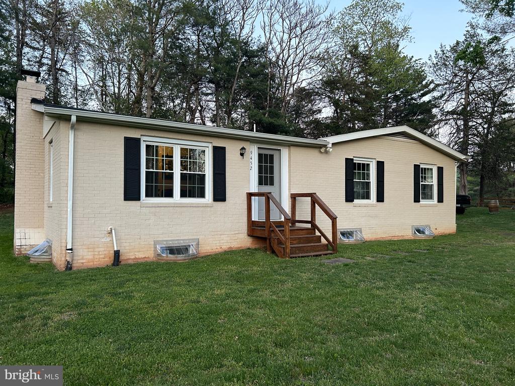 9452 PINEY MOUNTAIN RD, WARRENTON, Virginia 20186, 3 Bedrooms Bedrooms, ,2 BathroomsBathrooms,Residential,9452 PINEY MOUNTAIN RD,VAFQ2021712 MLS # VAFQ2021712