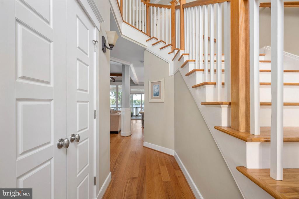 614 CORNWALLIS AVE, LOCUST GROVE, Virginia 22508, 6 Bedrooms Bedrooms, ,5 BathroomsBathrooms,Residential,614 CORNWALLIS AVE,VAOR2013926 MLS # VAOR2013926