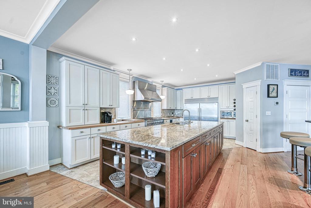 614 CORNWALLIS AVE, LOCUST GROVE, Virginia 22508, 6 Bedrooms Bedrooms, ,5 BathroomsBathrooms,Residential,614 CORNWALLIS AVE,VAOR2013926 MLS # VAOR2013926