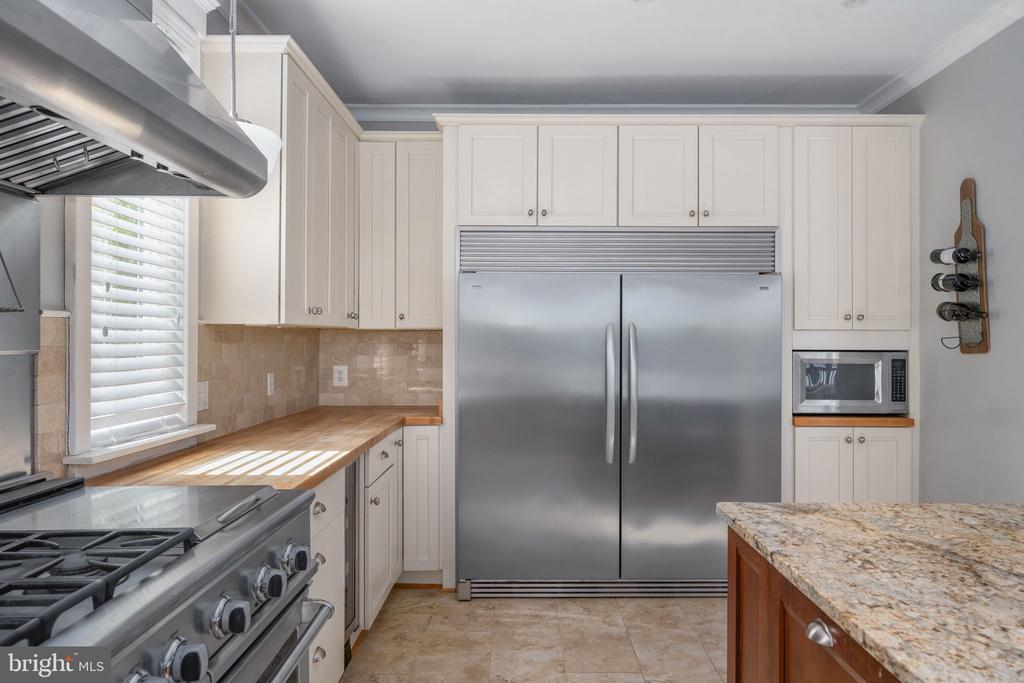 614 CORNWALLIS AVE, LOCUST GROVE, Virginia 22508, 6 Bedrooms Bedrooms, ,5 BathroomsBathrooms,Residential,614 CORNWALLIS AVE,VAOR2013926 MLS # VAOR2013926