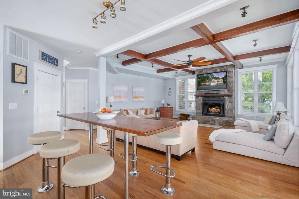 614 CORNWALLIS AVE, LOCUST GROVE, Virginia 22508, 6 Bedrooms Bedrooms, ,5 BathroomsBathrooms,Residential,614 CORNWALLIS AVE,VAOR2013926 MLS # VAOR2013926