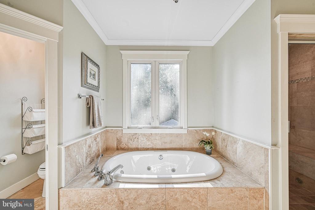 614 CORNWALLIS AVE, LOCUST GROVE, Virginia 22508, 6 Bedrooms Bedrooms, ,5 BathroomsBathrooms,Residential,614 CORNWALLIS AVE,VAOR2013926 MLS # VAOR2013926